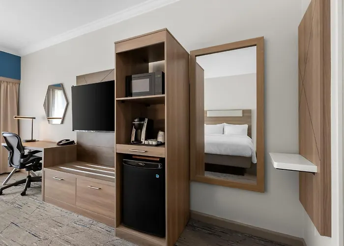 Holiday Inn Express Princeton Southeast By Ihg
