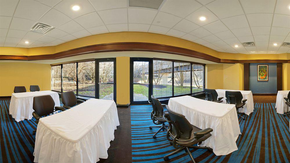 Hotel Express Princeton Southeast By Ihg